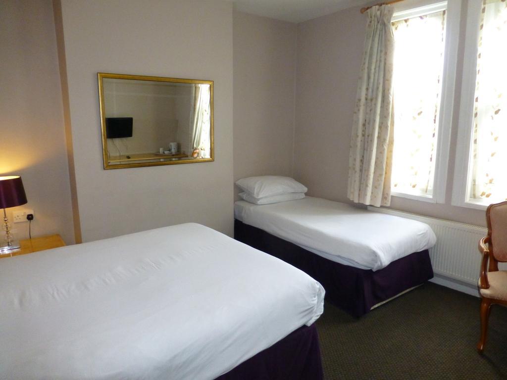 Prince Hotel Smethwick Pokoj fotografie